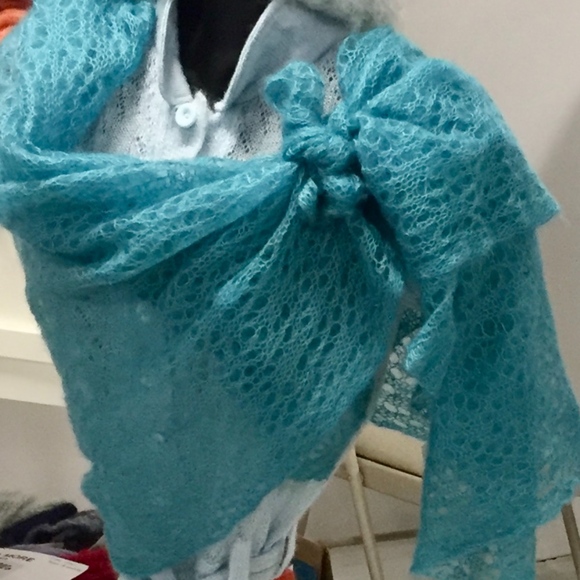 NWT Silk/Mohair shawl or scarf Teal - Picture 1 of 5
